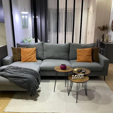 Apartment Kristal Center, Studio,near Artificial Tirana