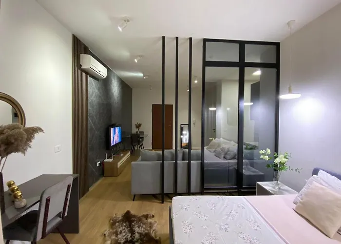 Kristal Center, Studio,near Artificial Apartman